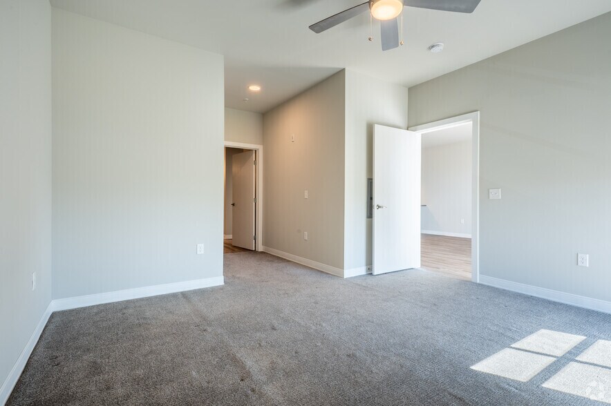 More Photos Of 203 E Main St, Waunakee Apartments For Lease