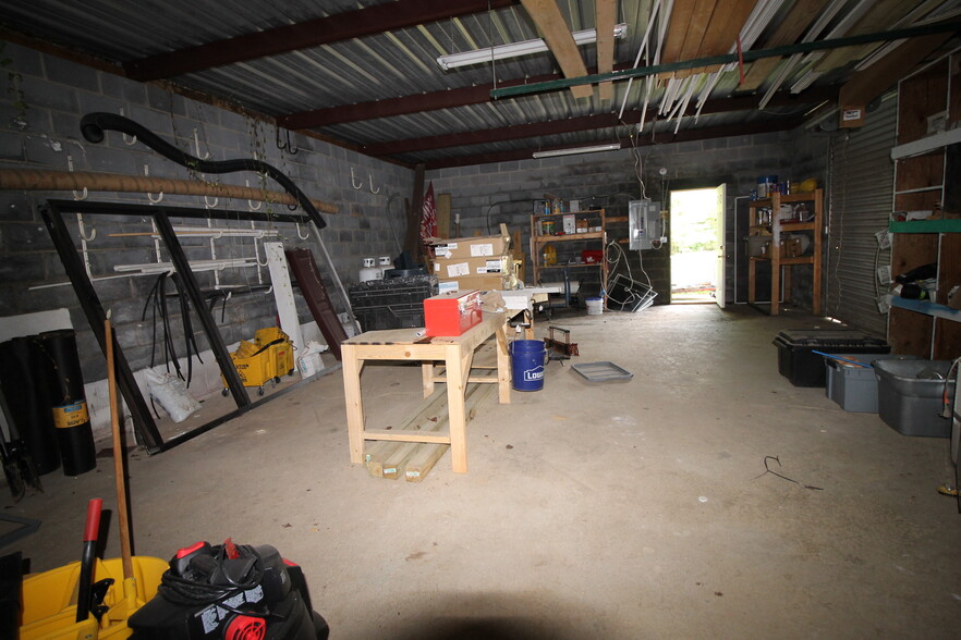 More Photos Of 6133 Kingsport Hwy, Johnson City Self Storage For Sale