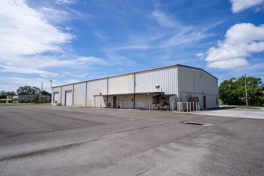 More Photos Of 12625 40th St N, Clearwater Warehouse For Sale