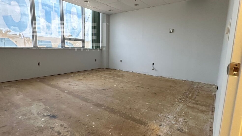 More Photos Of 2455 E Sunrise Blvd, Fort Lauderdale Loft Creative Space For Sale