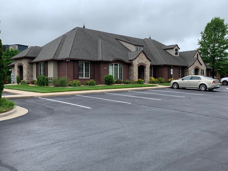 Primary Photo Of 1546 E Bradford Pky, Springfield Office For Lease