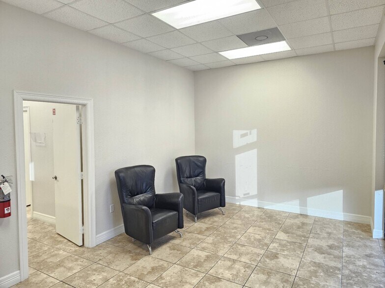 More Photos Of 4001 Spencer Hwy, Pasadena Unknown For Lease