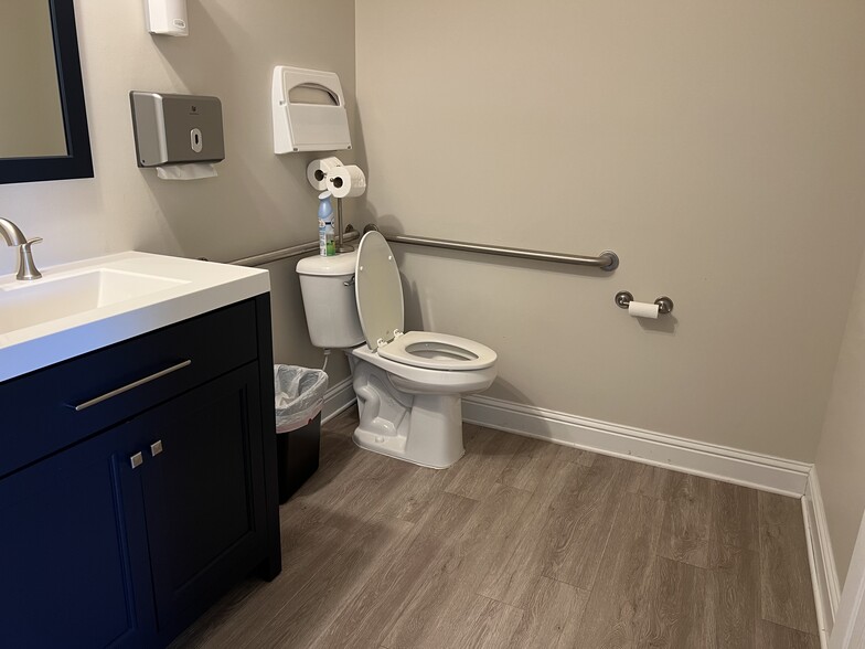 More Photos Of 3925 Harrison Rd, Loganville Office For Sale