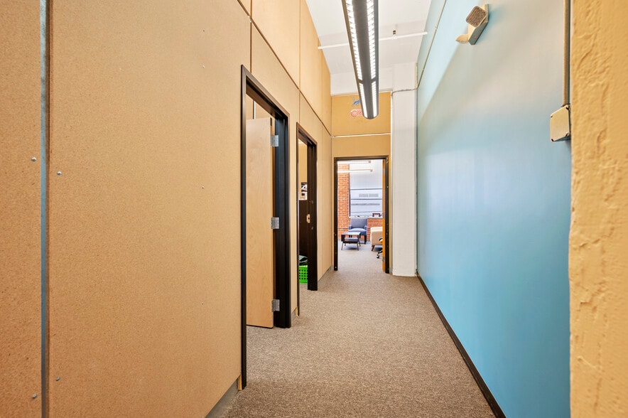 More Photos Of 2828-2840 Liberty Ave, Pittsburgh Office For Lease