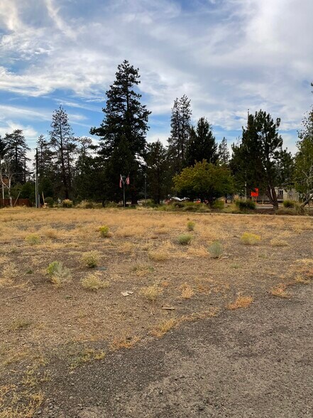 More Photos Of 471 W Cascade Ave, Sisters Land For Sale