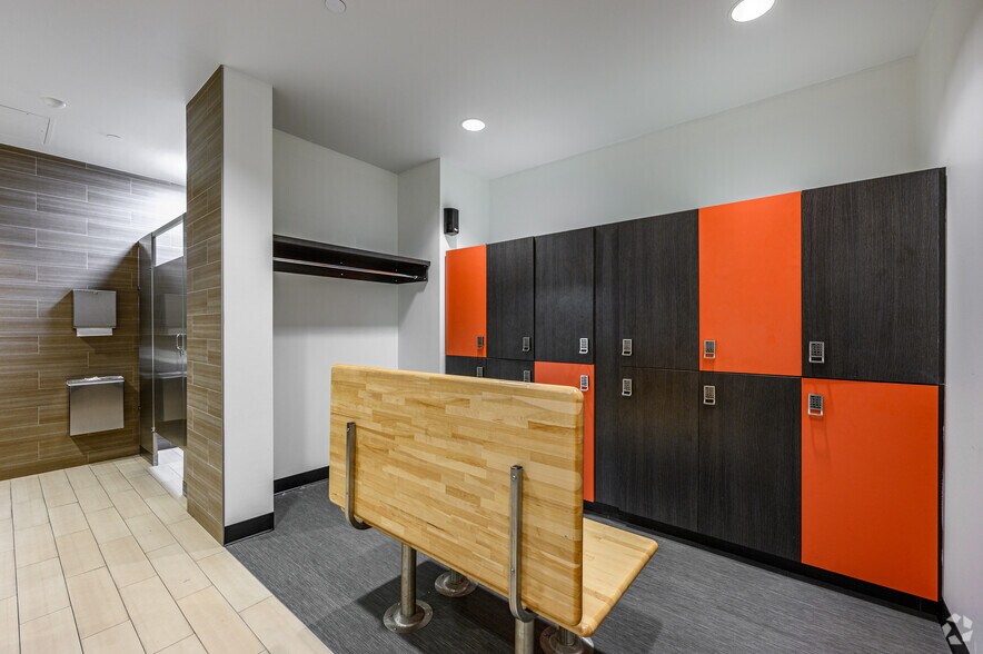 More Photos Of 10440 N Central Expy, Dallas Office For Lease