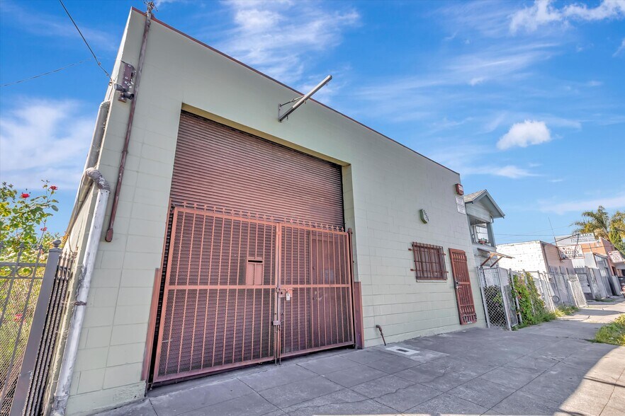 More Photos Of 954 86th Ave, Oakland Manufacturing For Lease