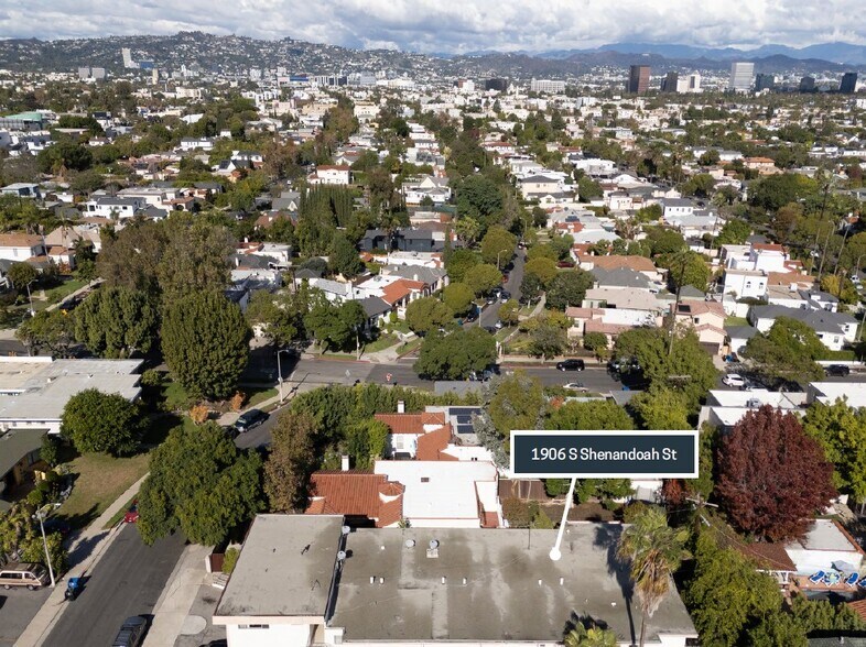 More Photos Of 1906 S Shenandoah St, Los Angeles Apartments For Sale