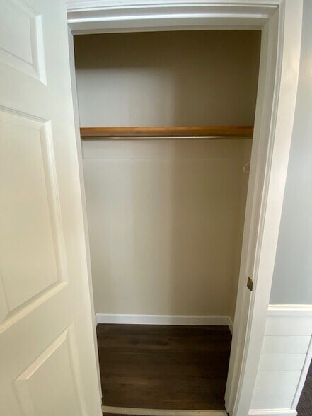 More Photos Of 1010 6th Ave, Huntington Storefront Retail Office For Lease