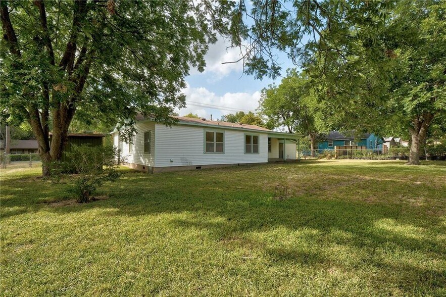 More Photos Of 4400 Norwood Ln, Austin Land For Lease