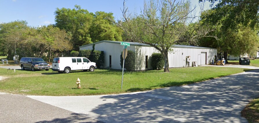 Primary Photo Of 205 N Mantor Ave, Titusville Light Distribution For Sale