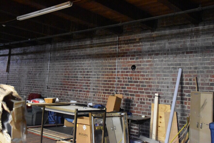 More Photos Of 1320 Smith St, Charleston Warehouse For Sale