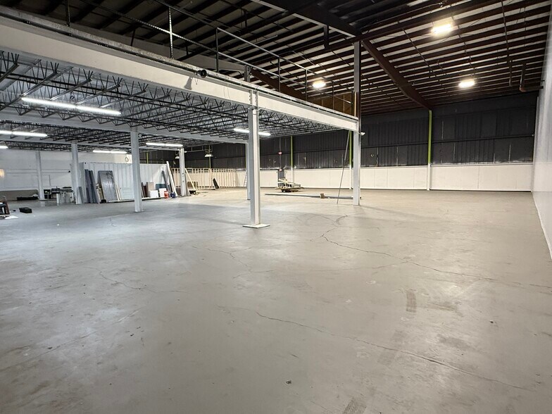 More Photos Of 1437 Bedford St, Abington Industrial For Sale