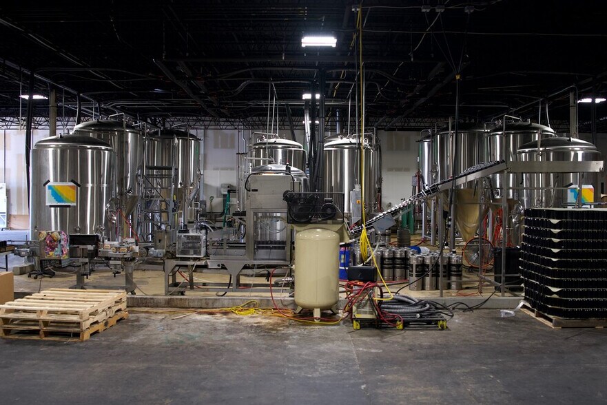 More Photos Of 1341 Hughes Ford Rd, Frederick Light Manufacturing For Sale