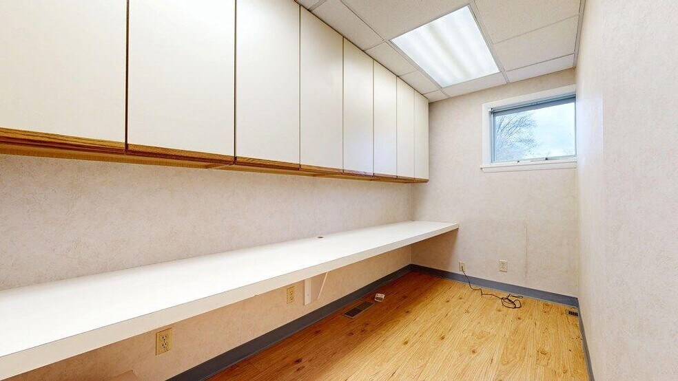 More Photos Of 70 W Smiley Ave, Shelby Medical For Sale