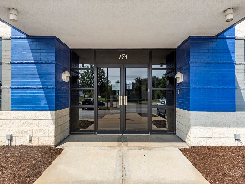 More Photos Of 174 Clarkson Rd, Ballwin Office For Sale