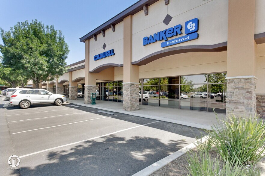 More Photos Of 3820 Coffee Rd, Bakersfield Storefront Retail Office For Lease