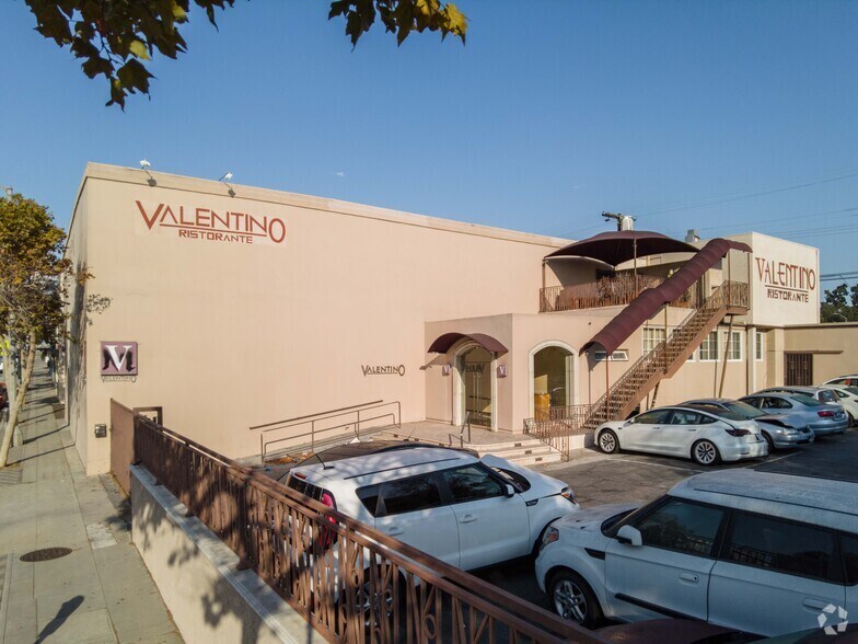 Primary Photo Of 3115 Pico Blvd, Santa Monica Restaurant For Lease