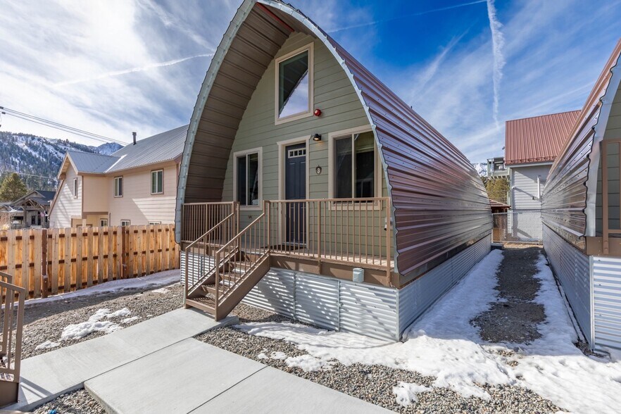 More Photos Of 25 Howard Ave, June Lake Apartments For Sale