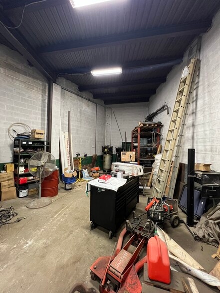 More Photos Of 707 Secane Rd, Primos Auto Repair For Sale