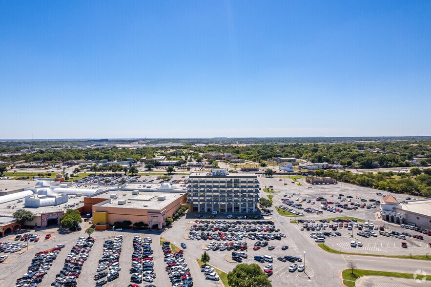 More Photos Of 4200 South Fwy, Fort Worth Office For Lease