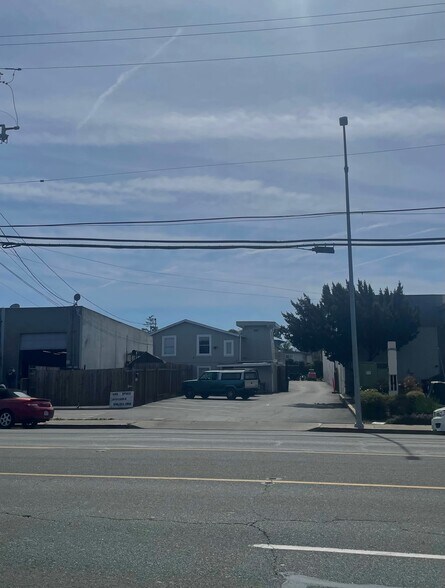 More Photos Of 2211 Old Middlefield Way, Mountain View Land For Lease