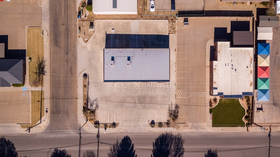 More Photos Of 5820 66th St, Lubbock Storefront Retail Office For Sale
