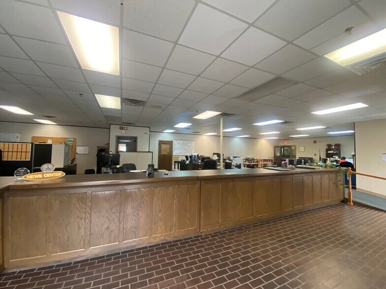 More Photos Of 1100 11th Ave Blvd SE, Hickory Warehouse For Sale