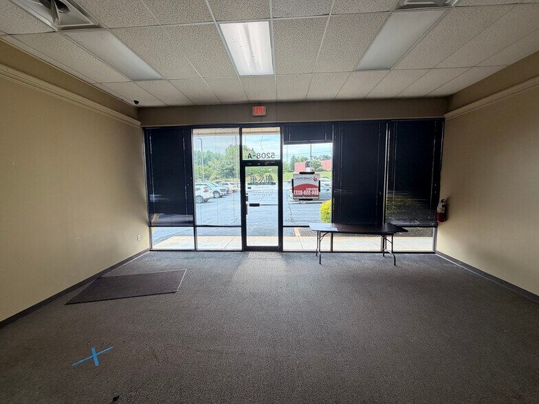 More Photos Of 5208 Calhoun Memorial Hwy, Easley Freestanding For Lease