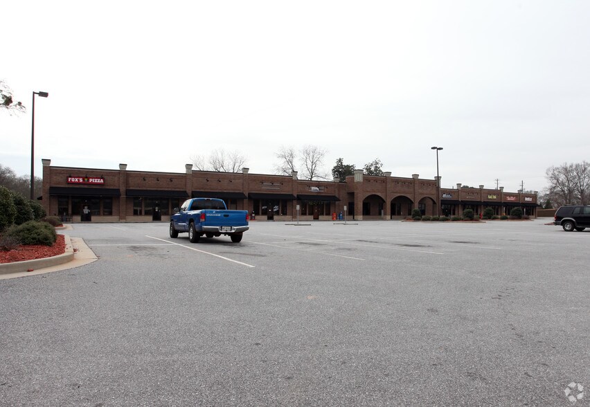 More Photos Of 200 General Daniels Ave, Danielsville General Retail For Lease
