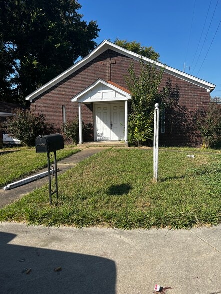 Primary Photo Of 8 W Dempster Ave, Memphis Religious Facility For Sale