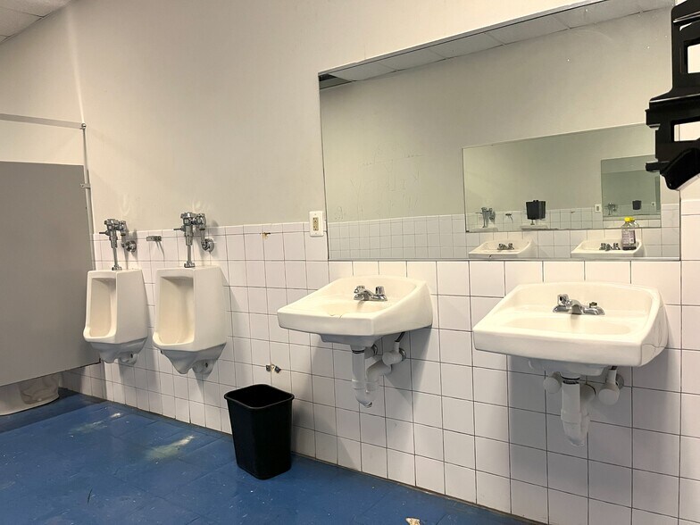 More Photos Of RT 196, Tobyhanna Unknown For Lease