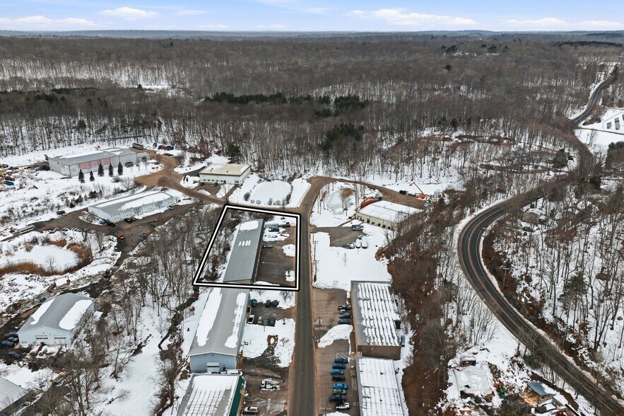 More Photos Of 900 Industrial Park Rd, Deep River Manufacturing For Sale