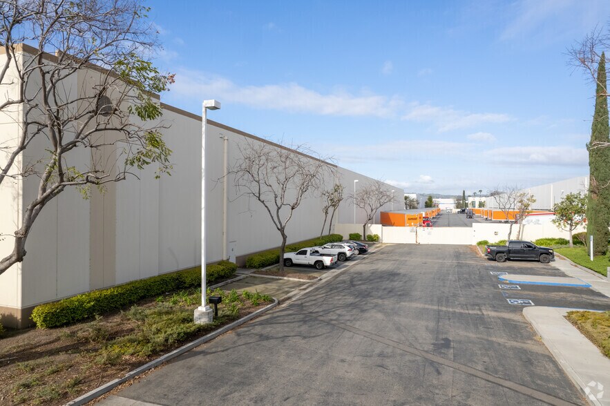 More Photos Of 14430 Monte Vista Ave, Chino Warehouse For Lease