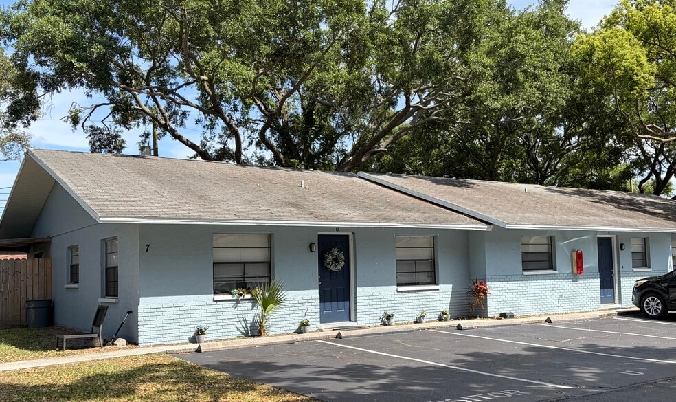 More Photos Of 950 Beltrees St, Dunedin Apartments For Sale