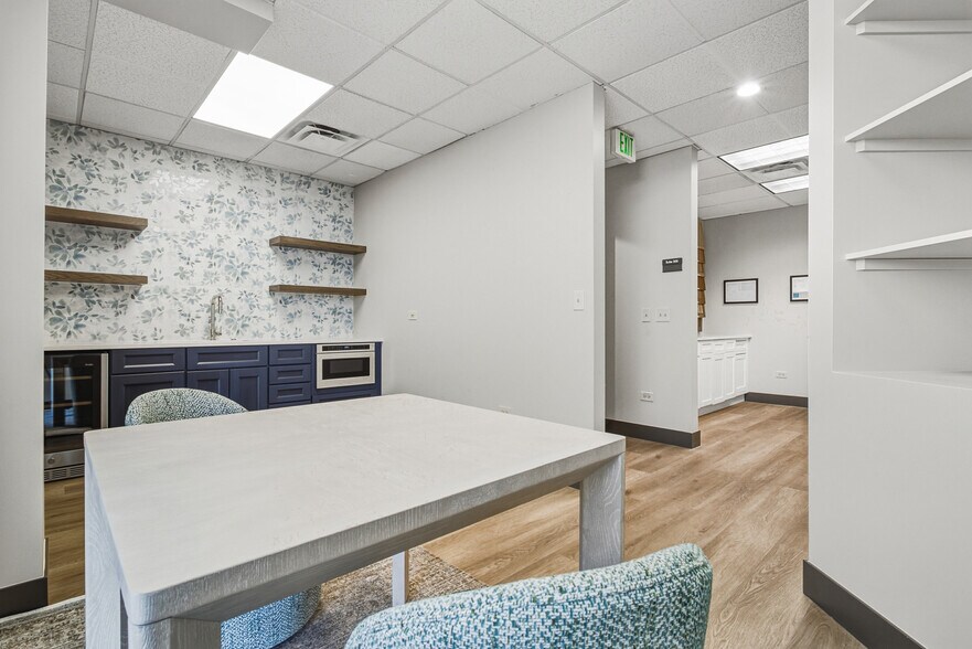 More Photos Of 5801 Logan St, Denver Research And Development For Lease