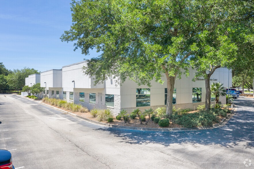 More Photos Of 6820 Southpoint Pky, Jacksonville Medical For Lease