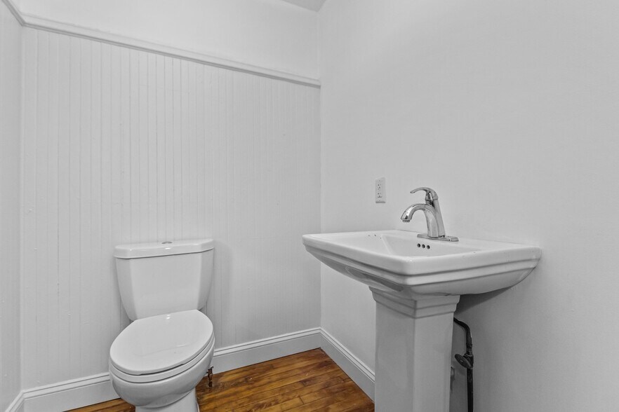 More Photos Of 54-72 Summer St, Malden Apartments For Lease