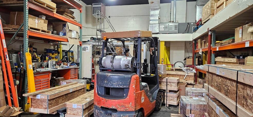 More Photos Of 415 Spook Rock Rd, Suffern Warehouse For Sale