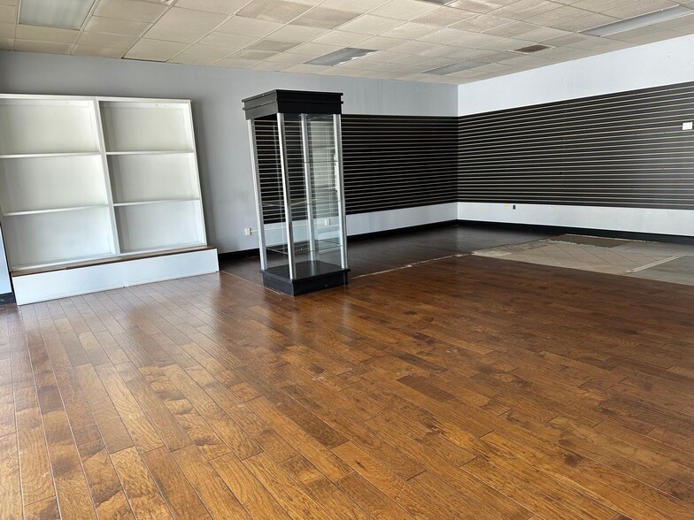 More Photos Of 4074 Washington Rd, Augusta General Retail For Lease