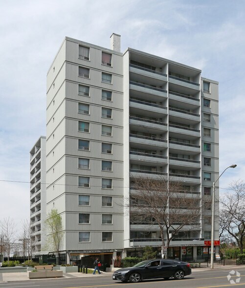 More Photos Of 5754 Yonge St, Toronto Apartments For Sale