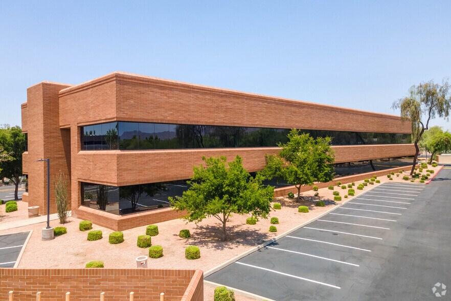 Primary Photo Of 10001 N 92nd St, Scottsdale Office For Lease