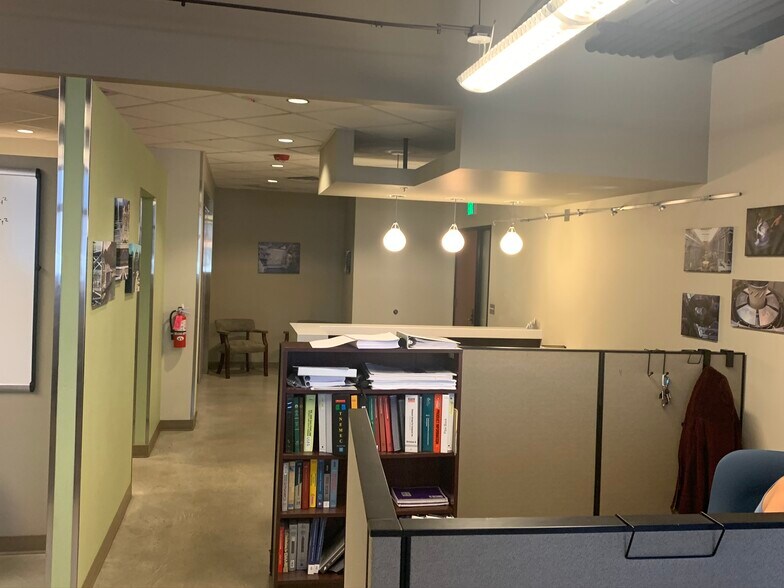 More Photos Of 420 W Main St, Boise Office For Sale
