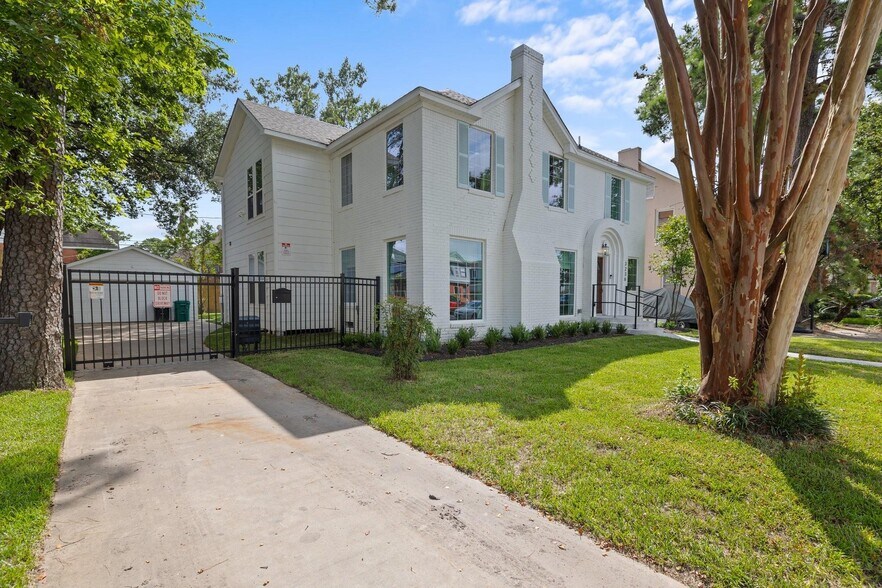 More Photos Of , Houston Multifamily For Sale