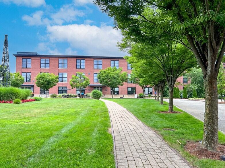 More Photos Of 313-317 Iron Horse Way, Providence Medical For Lease