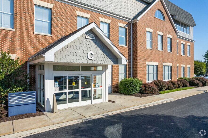 More Photos Of 100 S Main St, Smyrna Office For Sale