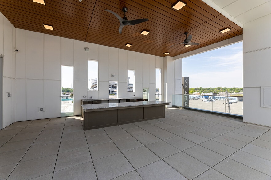 More Photos Of 300 S Hollywood St, Memphis Apartments For Sale