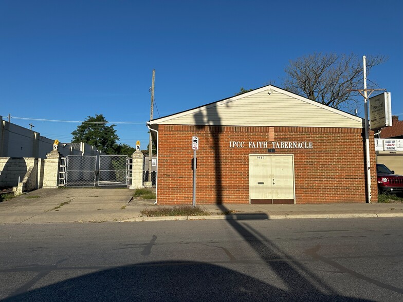 Primary Photo Of 1653 Parsons Ave, Columbus Religious Facility For Sale