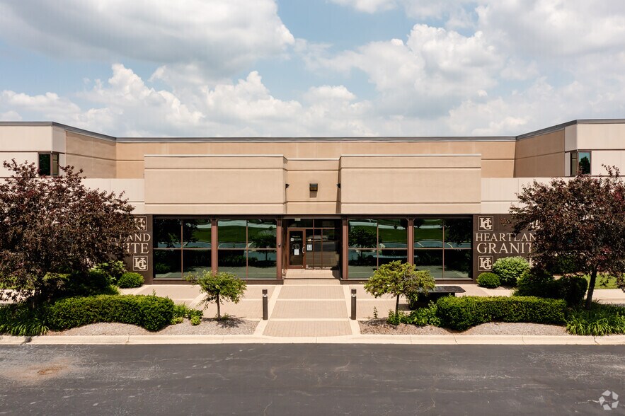 More Photos Of 701 N Commerce St, Aurora Manufacturing For Sale