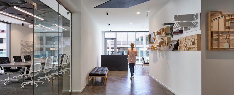 More Photos Of 1217 Main St, Dallas Loft Creative Space For Lease